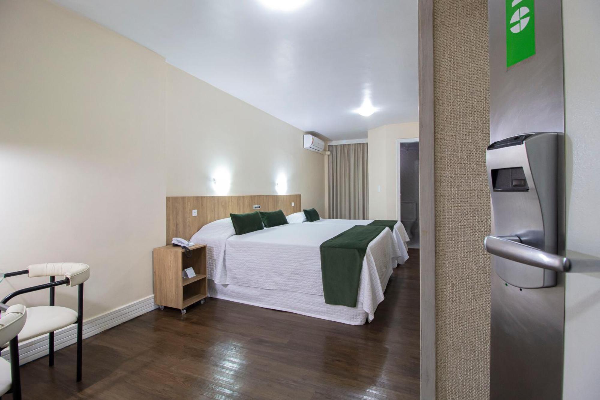 Hotel Nacional Inn Curitiba Torres Экстерьер фото
